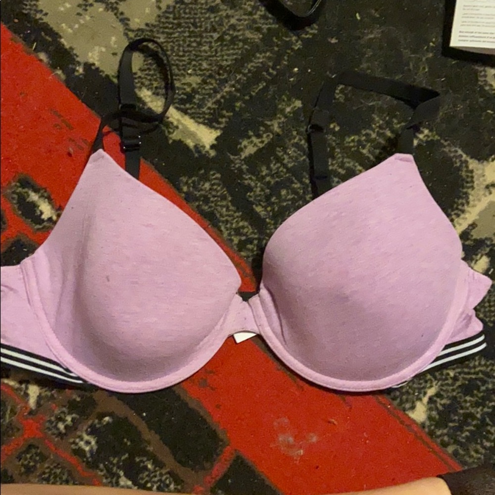 Pink t shirt bra